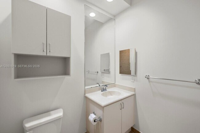 Building Photo - 2900 NW 125th Ave
