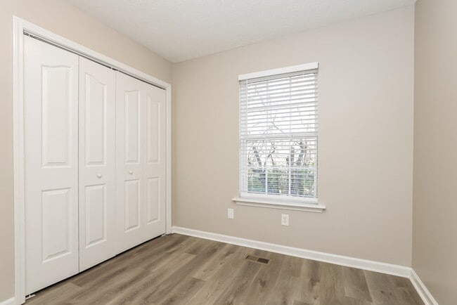 Building Photo - 3341 Mullins Ct