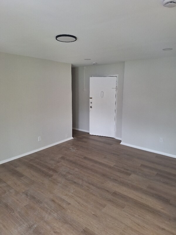 Building Photo - 91 Oak St