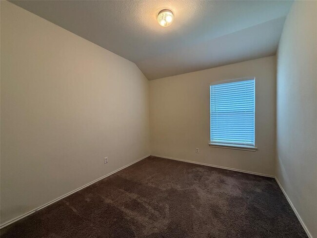 Building Photo - 1341 Rainbow Parke Dr