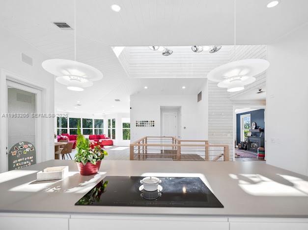 Building Photo - 17433 SE Indian Hills Dr