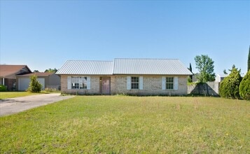 Building Photo - 756 Melissa Dr