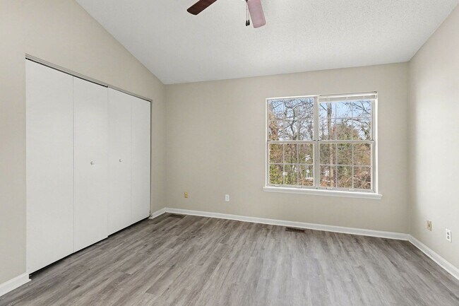 Building Photo - Beautiful Ranch Townhome Available for Rent in Charlotte, NC