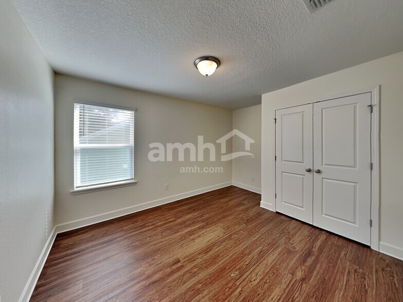 Building Photo - 6607 Hidden Rose Pl