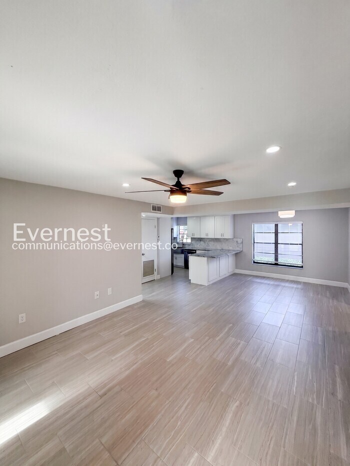 Building Photo - 13601 Frigate Ct