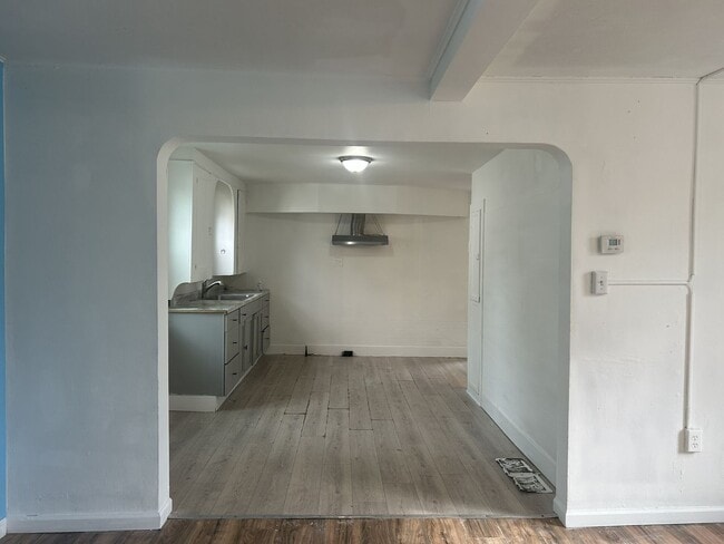 Building Photo - 3149 W 32nd St