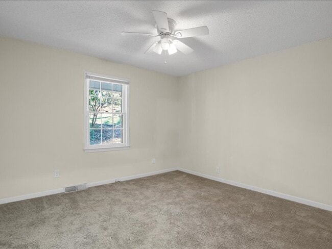 Building Photo - 109 Elcon Dr