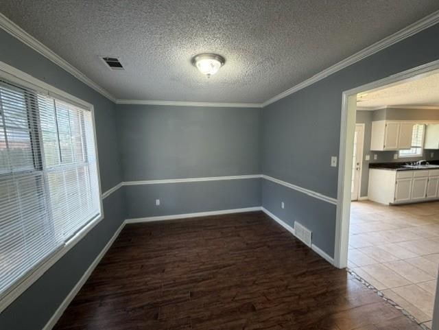 Building Photo - 4524 Port Royal Cove