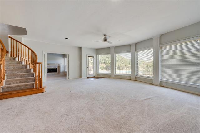 Building Photo - 3733 Oakwood Dr