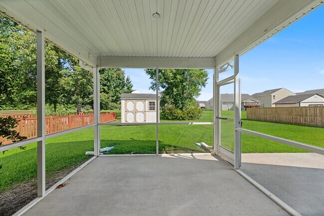 Building Photo - 247 Clayburne Dr