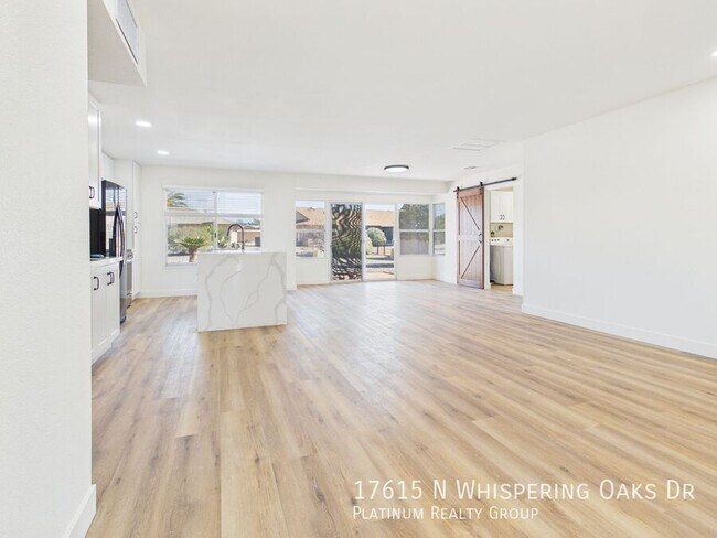 Building Photo - 17615 N Whispering Oaks Dr