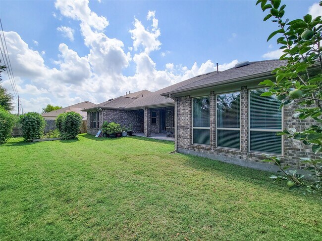 Building Photo - 17710 Dawn Ml Ln