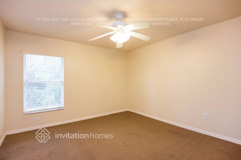 Building Photo - 2422 Joe Ave S