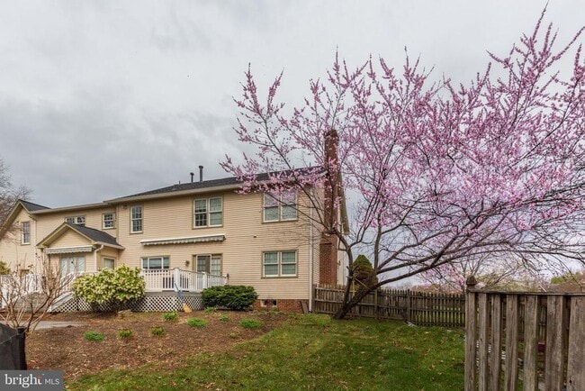 Building Photo - 22039 Foxlair Rd