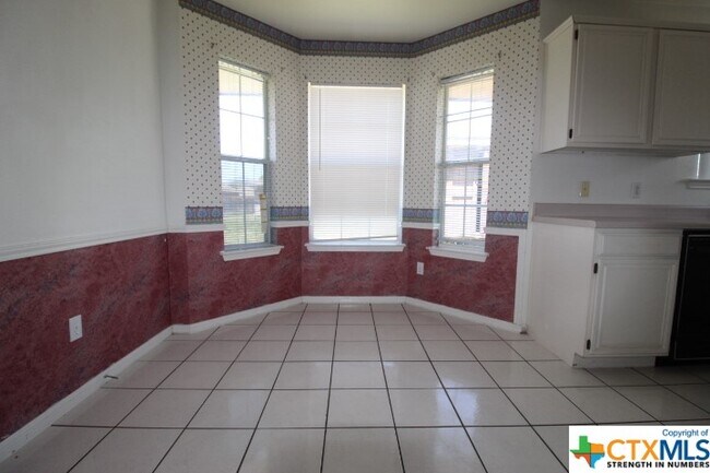 Building Photo - 4209 Adobe Dr