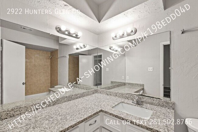 Building Photo - 2922 Hunters Glen Dr