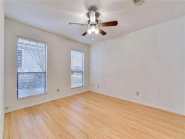 Building Photo - 312 Sailmaster St