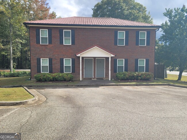 Building Photo - 160 2nd St