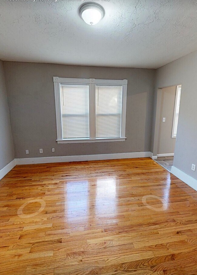 Building Photo - 159-161 Millbury St
