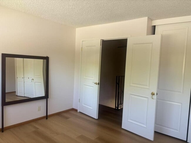 Building Photo - 2844 Parkrow Ln