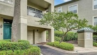 Building Photo - 713 Mainsail Dr