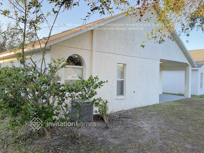 Building Photo - 2137 Roanoke Springs Dr