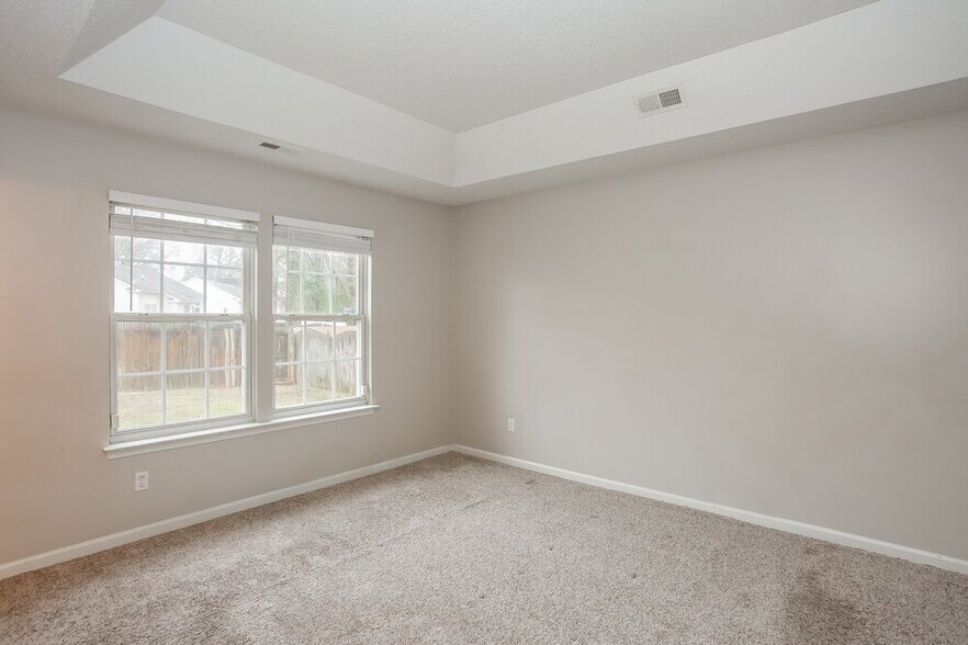 Building Photo - 5210 Grenelefe Village Rd