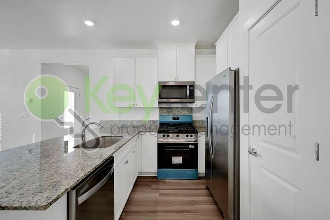 Building Photo - 4093 Southampton St