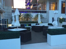 Building Photo - 4775 Collins Ave