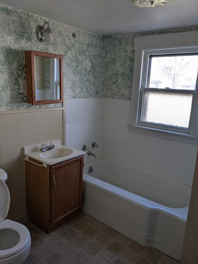Bathroom - 135 S 6th St