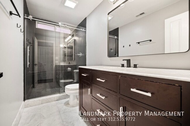 Building Photo - 1449 N Larrabee St