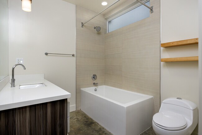 Building Photo - 119 S Los Robles Ave