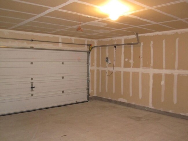 Building Photo - 6708 Ferrystone Pass