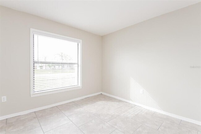 Building Photo - 604 Basingstoke Ct