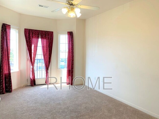 Building Photo - 114 Bella Monte Dr