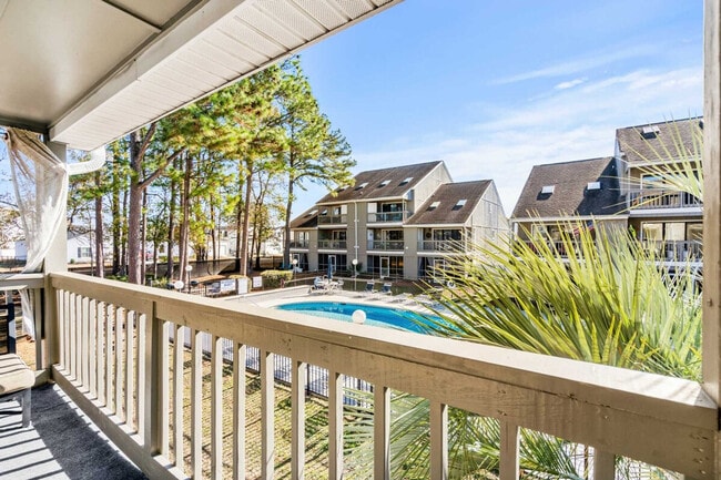 Building Photo - 1890E Auburn Ln