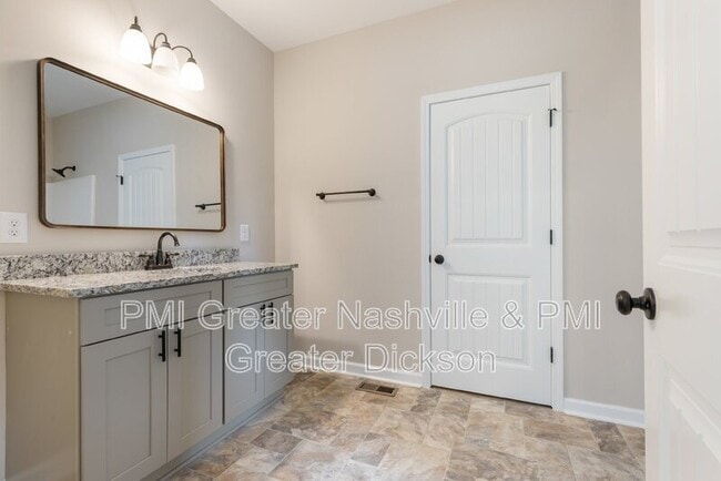 Building Photo - 218 Mike St