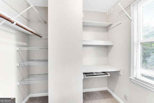 Building Photo - 1420 Old Virginia Ct SE