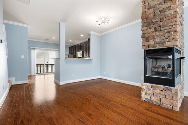 Building Photo - Gorgeous  3-bedroom townhome in North Raleigh!