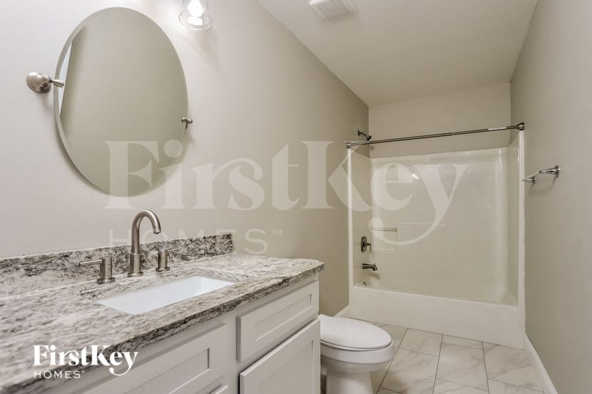 Building Photo - 75 Old Chesapeake Dr