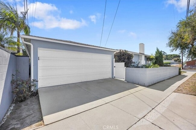 Building Photo - 13204 Wilton Pl