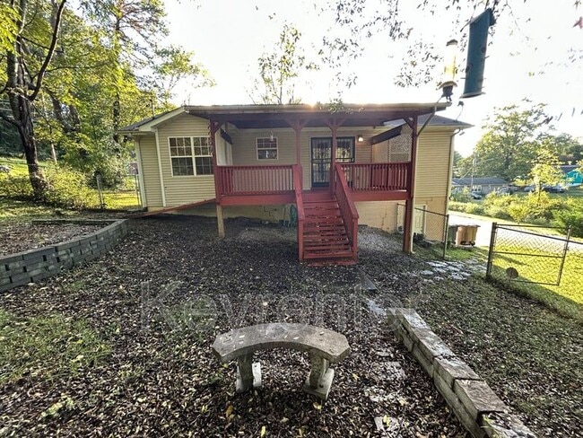 Building Photo - 4417 Fawnie Ln