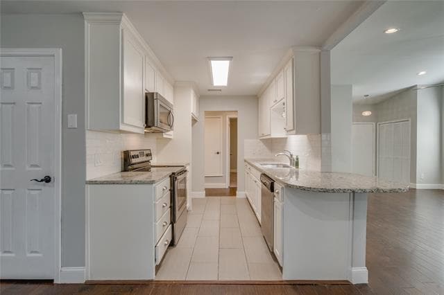 Building Photo - 2909 White Oak Ln