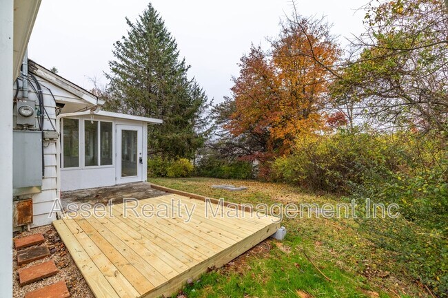 Building Photo - 4520 Nicholas Rd NW