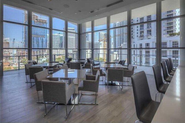 Building Photo - 1100 S Miami Ave