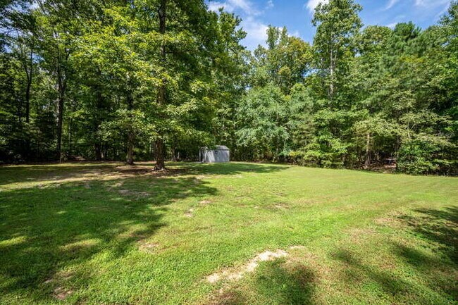 Building Photo - 4 Bedroom Home on 3.65 Acres in Moseley – Available September 22nd – $3,500/mo