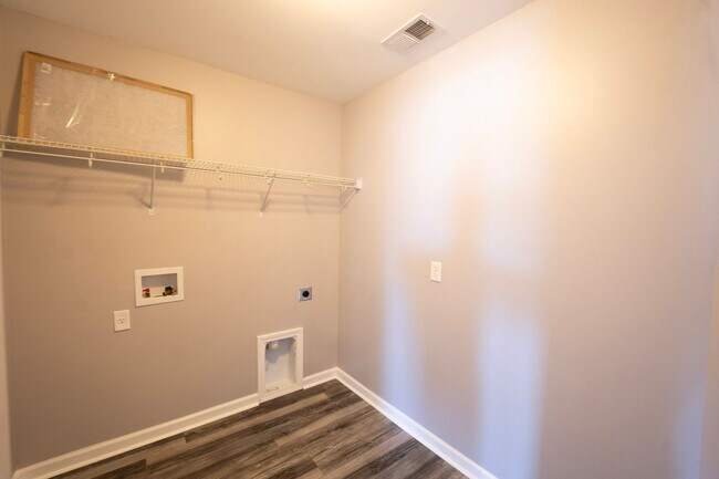 Building Photo - Coming Available!