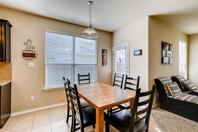 Building Photo - 2940 Mistywood Ln