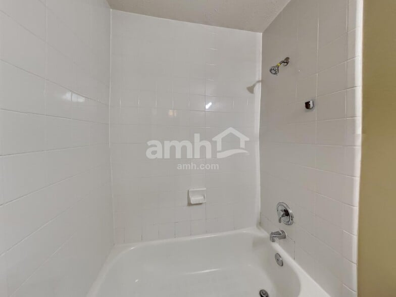 Building Photo - 31306 Perlican Dr