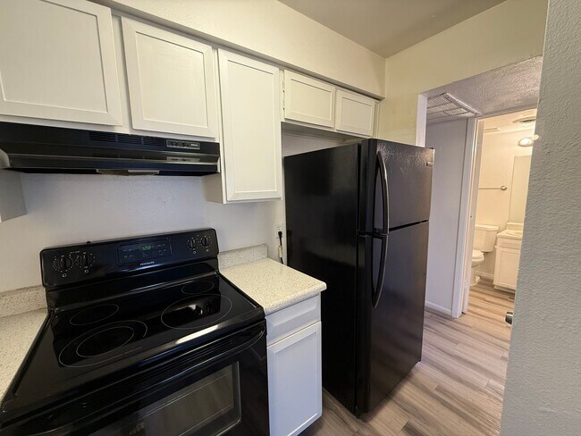 Building Photo - 299.00 move in special